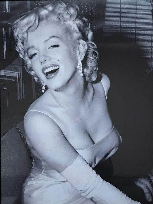 Marilyn Monroe Pinup Metal Sign Iconic Image B&W