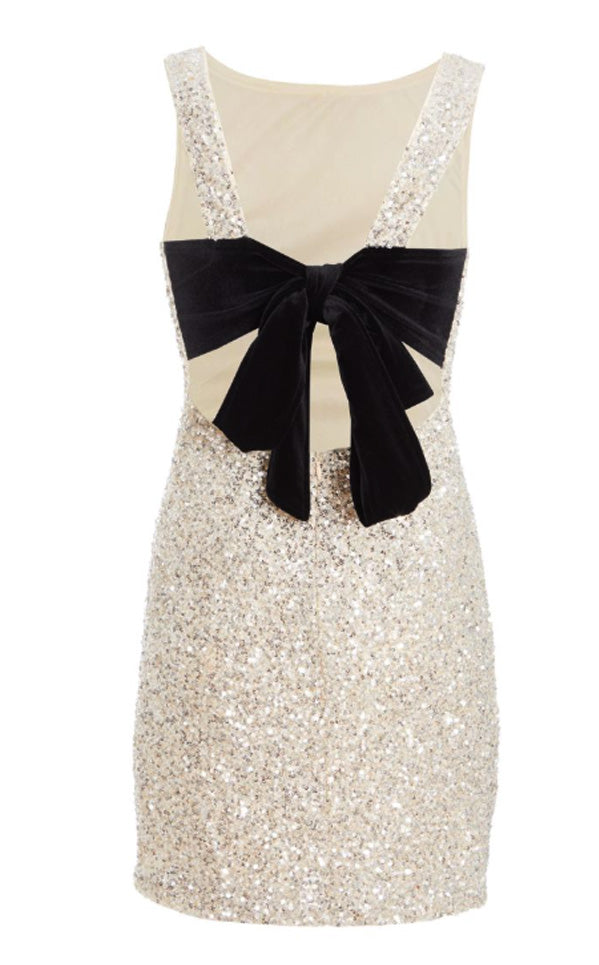 Chic Silver Sequin Back Bow Bodycon Mini Dress Sexy Sleeveless Shinny Metallic Evening Dress Party Short Bling Dress