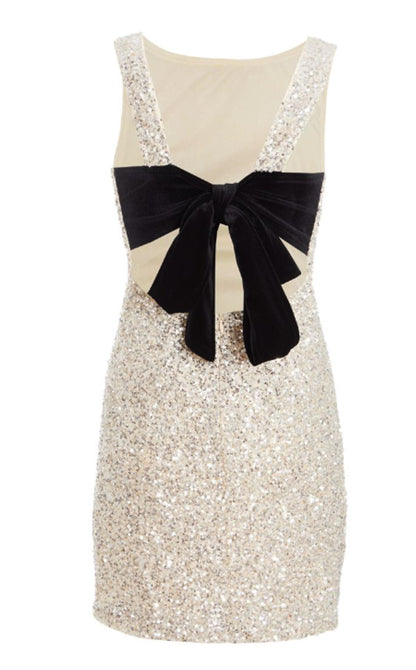 Chic Silver Sequin Back Bow Bodycon Mini Dress Sexy Sleeveless Shinny Metallic Evening Dress Party Short Bling Dress
